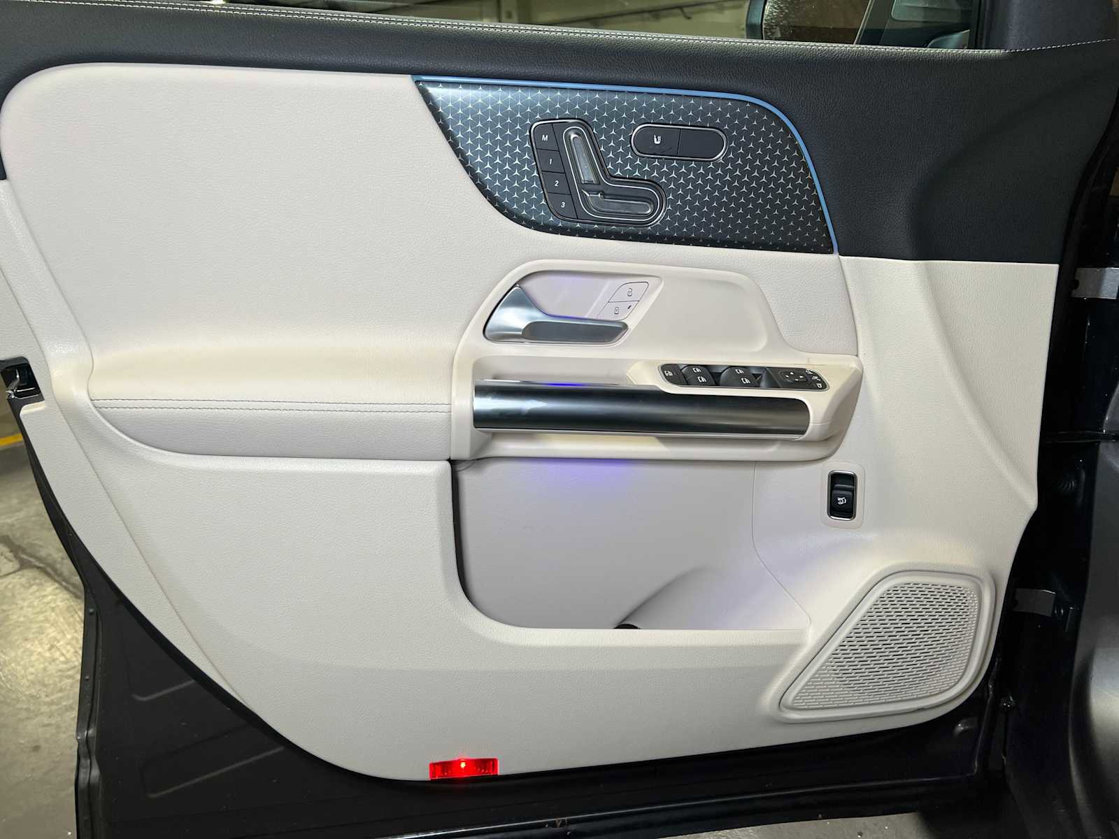 Used 2025 Mercedes-Benz GLA 250 4MATIC image 19