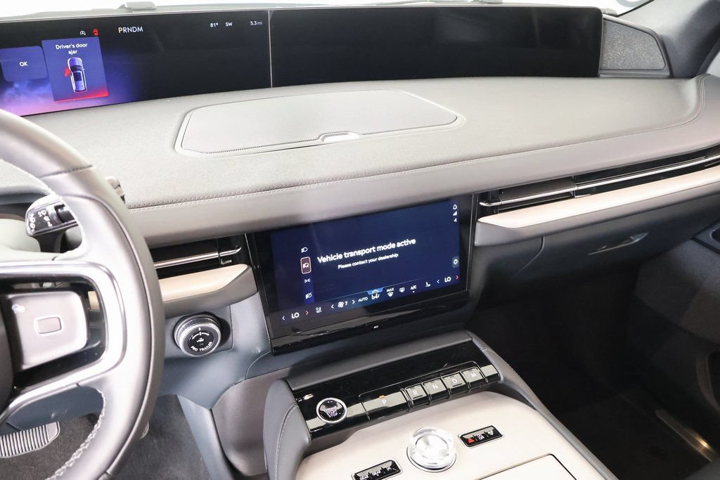 New 2025 Lincoln Navigator Reserve w/ Jet Appearance Package AWD/4WD image 5
