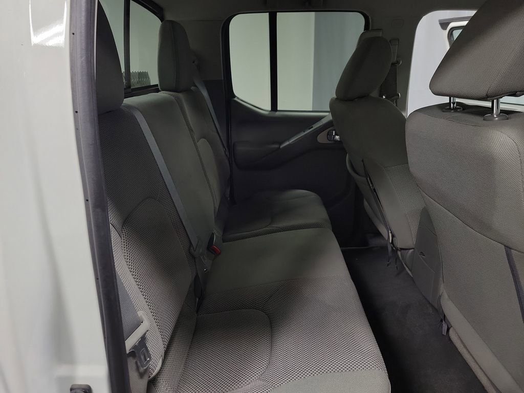 Used 2019 Nissan Frontier SV image 24