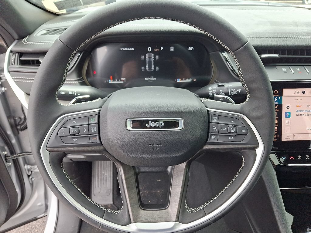 New 2026 Jeep Grand Cherokee Altitude AWD/4WD image 16