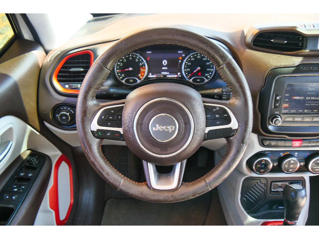 Used 2016 Jeep Renegade Limited FWD image 20
