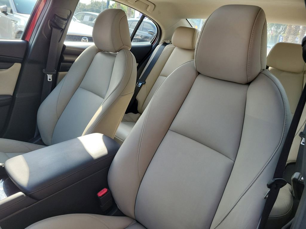 Used 2022 MAZDA MAZDA3 s image 17