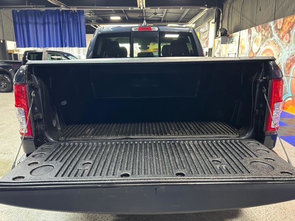 Used 2020 RAM 1500 Big Horn AWD/4WD image 30
