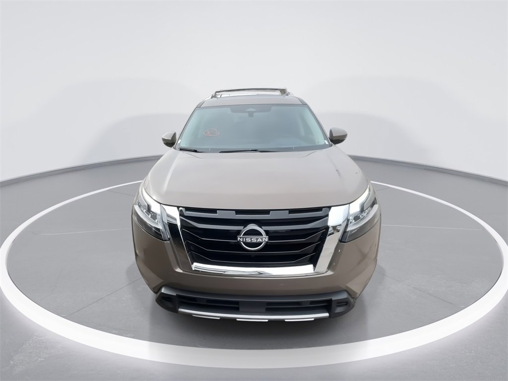 Used 2024 Nissan Pathfinder Platinum w/ Cargo Package image 3