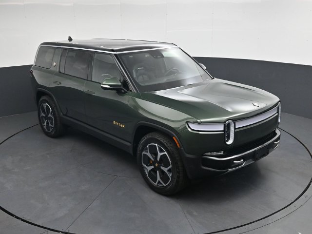 Used 2024 Rivian R1S Adventure Quad AWD/4WD image 22