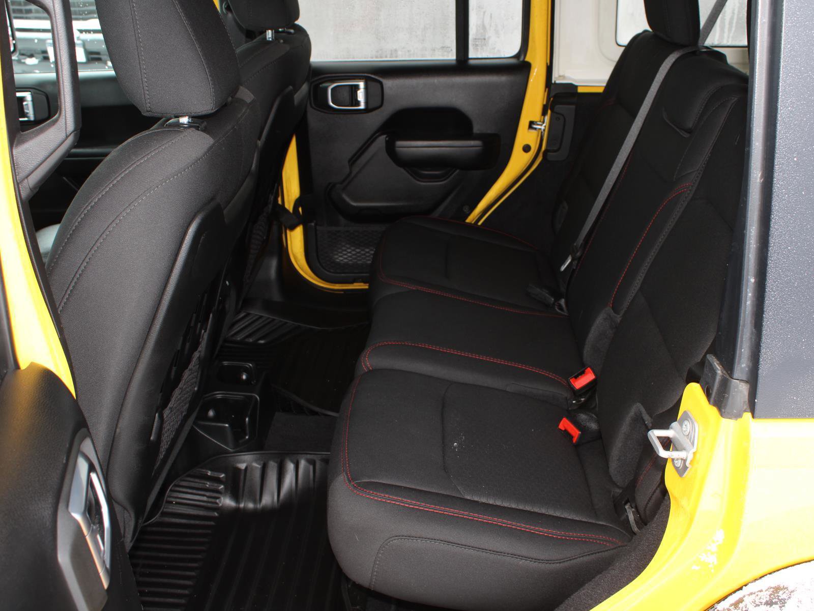 Used 2021 Jeep Wrangler Unlimited Rubicon w/ Cold Weather Group image 14