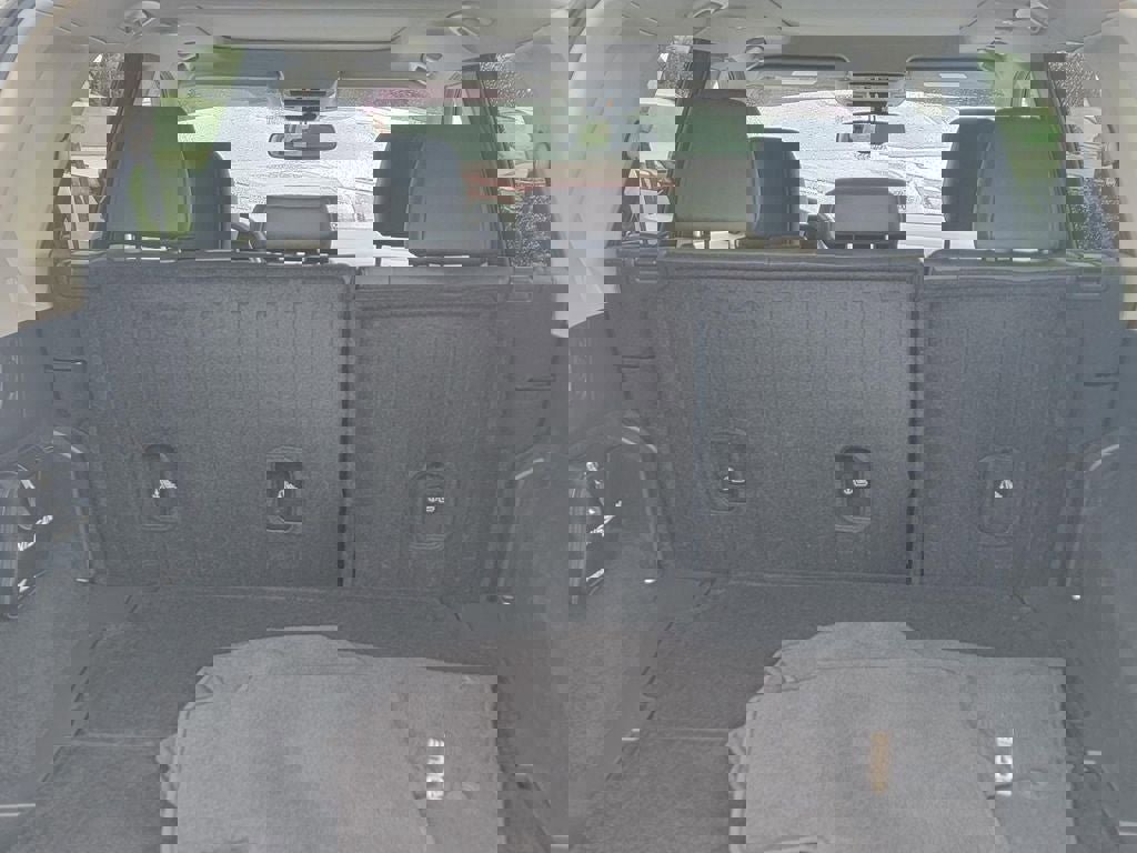 Used 2023 Nissan Rogue SL w/ SL Premium Package AWD/4WD image 10