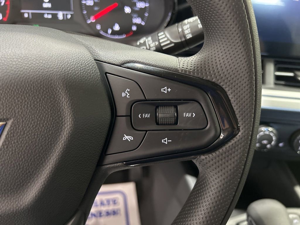 New 2026 Chevrolet Trax LS w/ LS Convenience Package FWD image 21