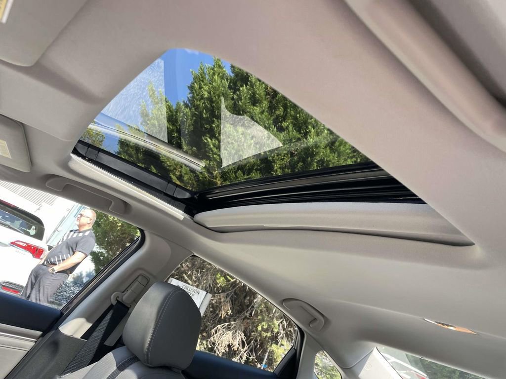 Used 2019 Honda Civic EX-L image 16