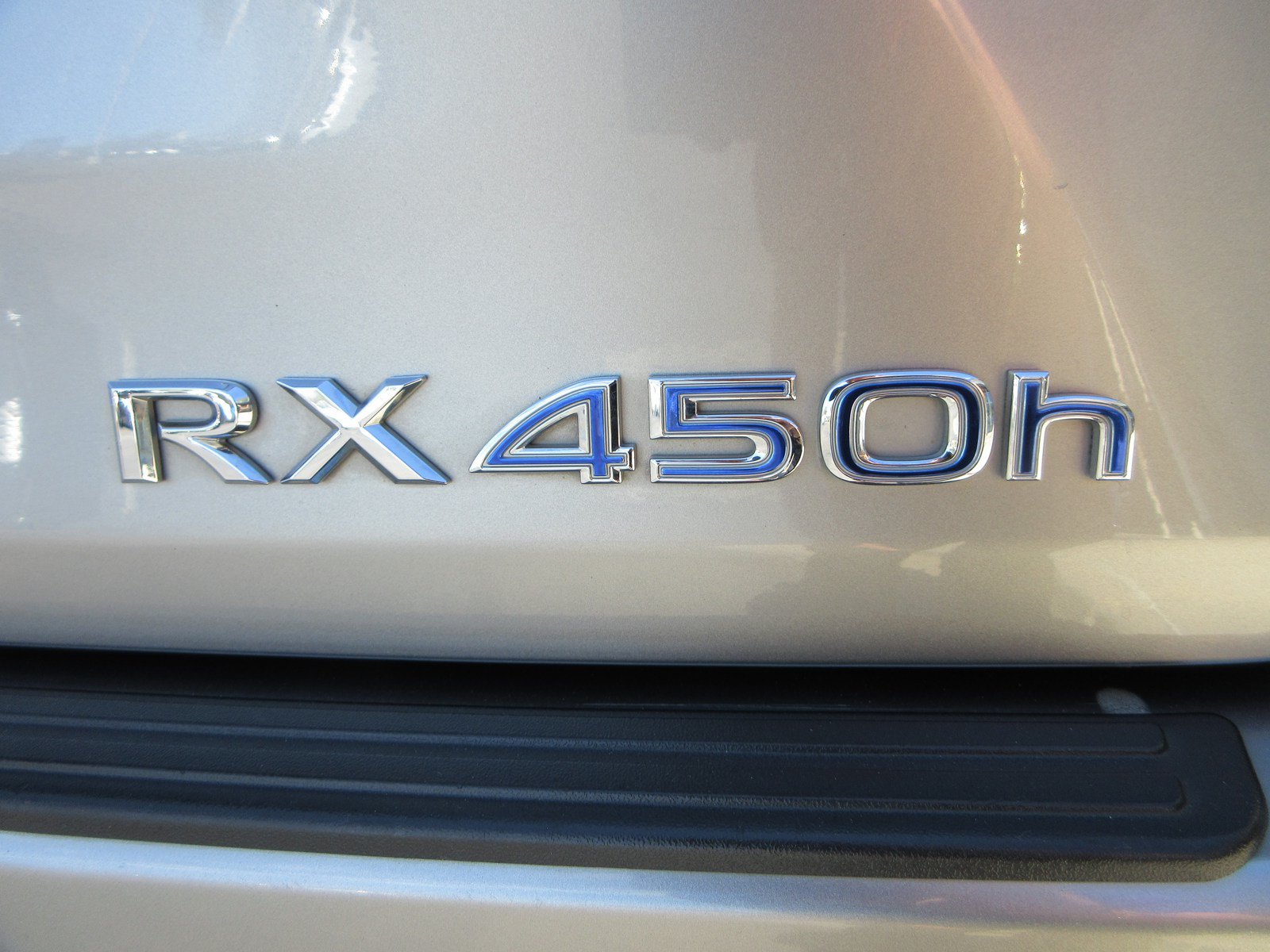 Used 2022 Lexus RX 450h AWD w/ Premium Package image 8