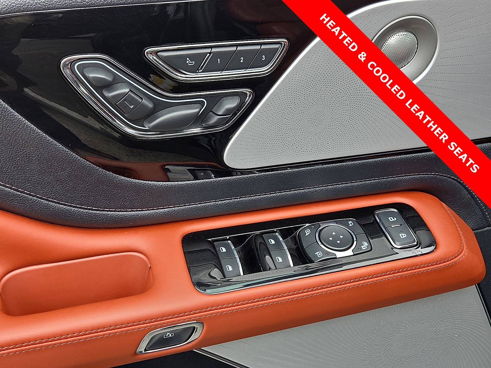 Used 2025 Lincoln Aviator Reserve w/ Equipment Group 201A image 15