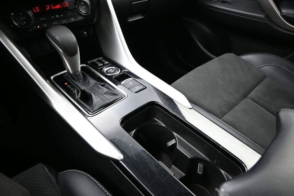Used 2025 Mitsubishi Eclipse Cross SE AWD/4WD image 18