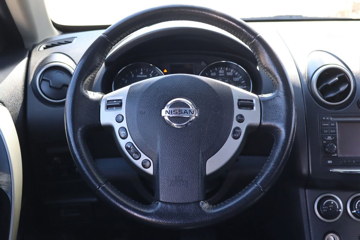 Used 2013 Nissan Rogue SL image 18