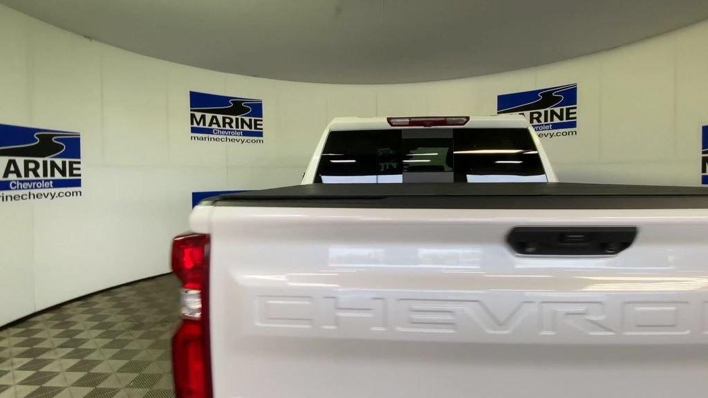 Used 2023 Chevrolet Silverado 1500 High Country w/ High Country Premium Package AWD/4WD image 9