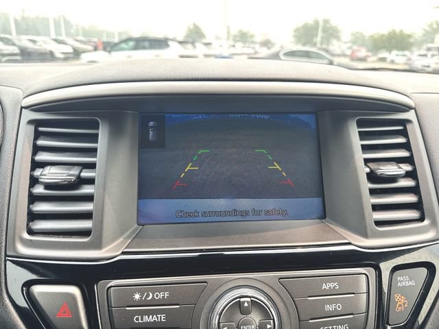 Used 2019 Nissan Pathfinder SV AWD/4WD image 14