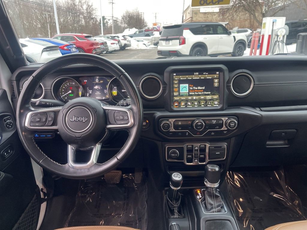 Used 2022 Jeep Wrangler Unlimited Sahara image 11