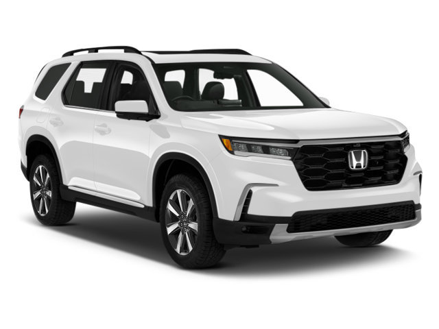 Used 2025 Honda Pilot Touring image 1