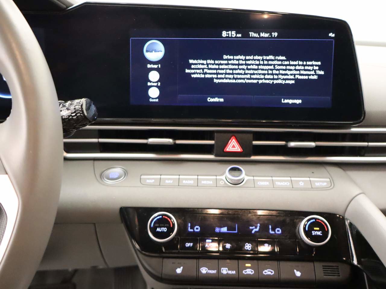 Used 2023 Hyundai Elantra SEL w/ Convenience Package image 11