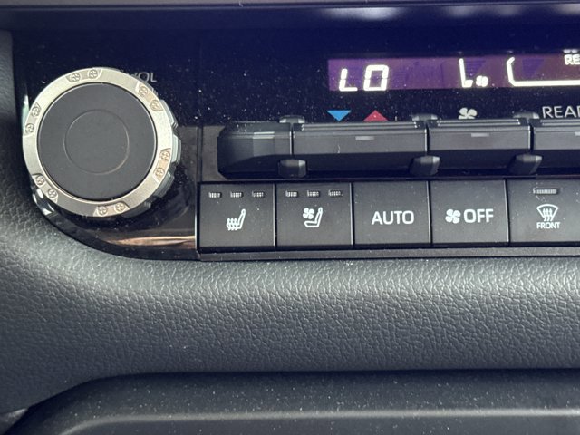 Used 2023 Toyota Sequoia TRD Pro AWD/4WD image 22
