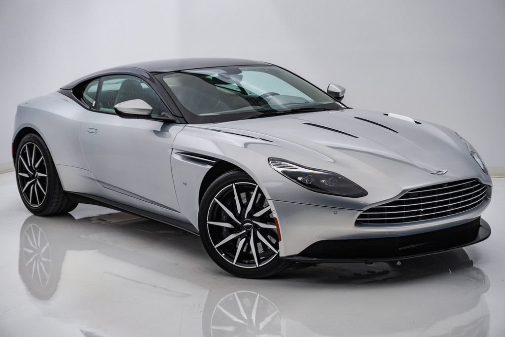 Used 2017 Aston Martin DB11 V12 RWD image 3