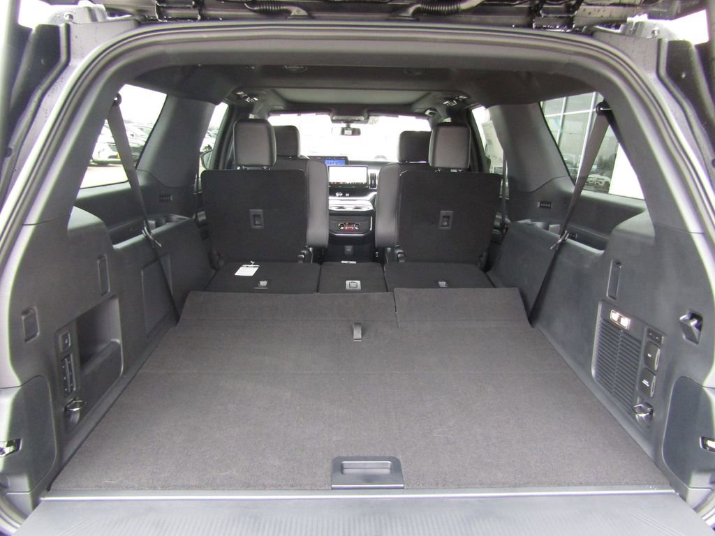 New 2025 Ford Expedition Max Platinum w/ Stealth Performance Package image 40