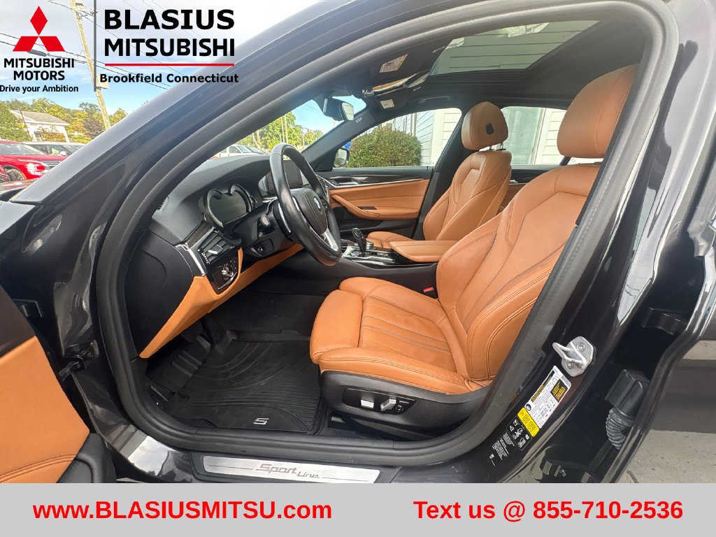 Used 2019 BMW 530i xDrive w/ Convenience Package AWD/4WD image 17