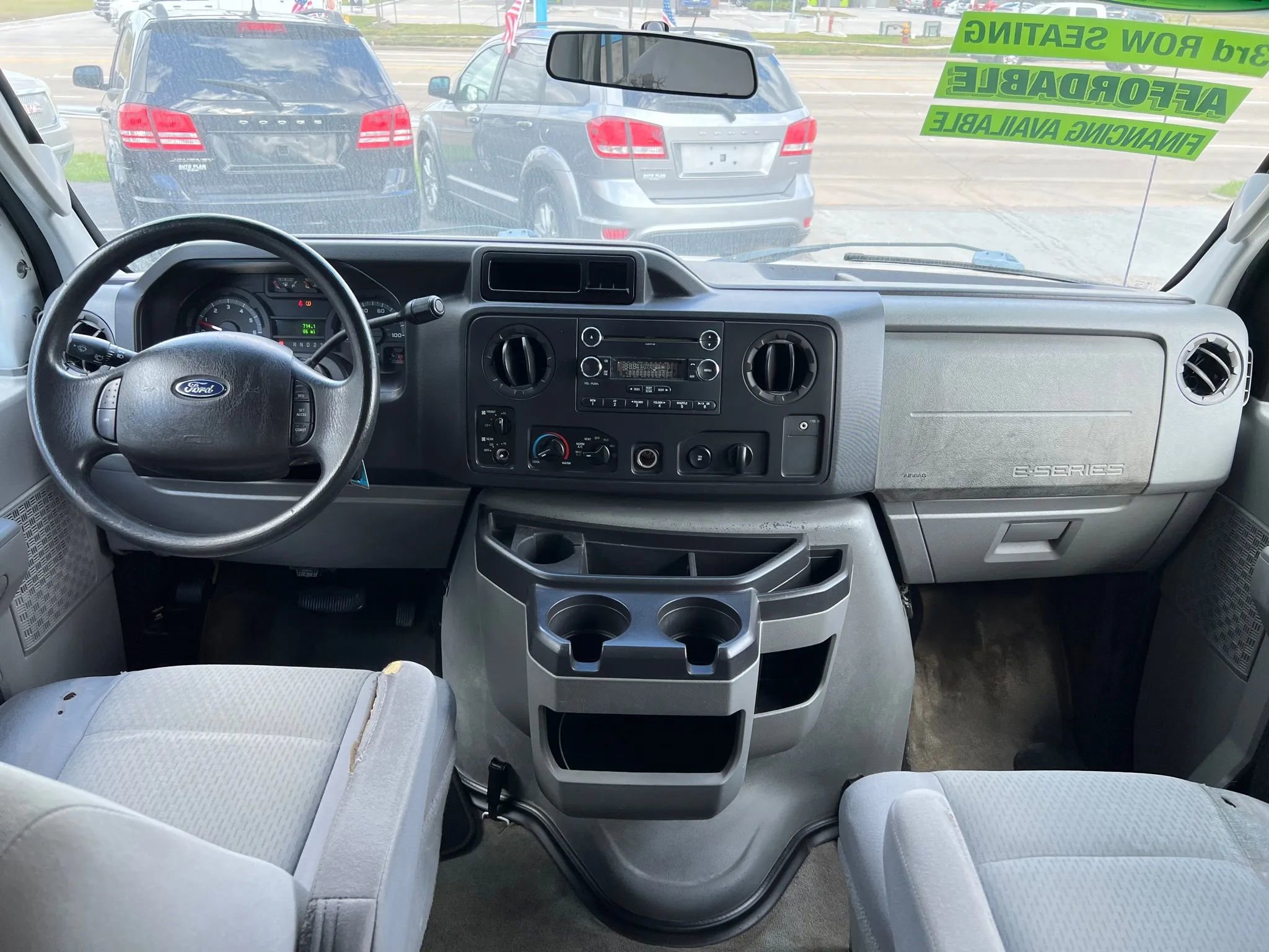 Used 2011 Ford E-150 and Econoline 150 image 18