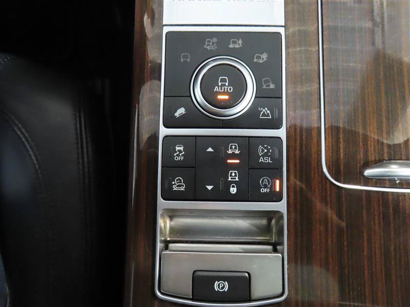 Used 2016 Land Rover Range Rover Supercharged AWD/4WD image 31