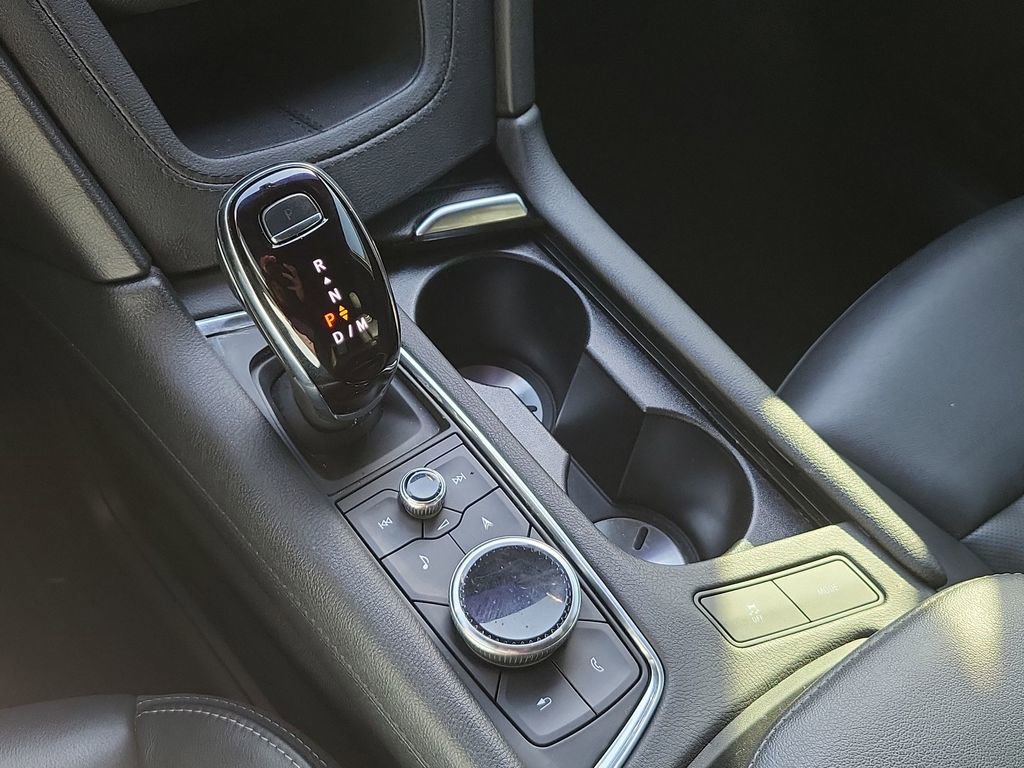 Used 2023 Cadillac XT6 Premium Luxury w/ Technology Package image 16