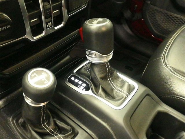 Used 2021 Jeep Wrangler Unlimited Sahara w/ Cold Weather Group image 18