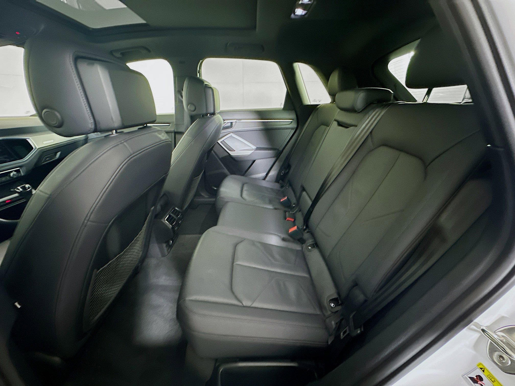 Used 2025 Audi Q3 2.0T Premium image 28