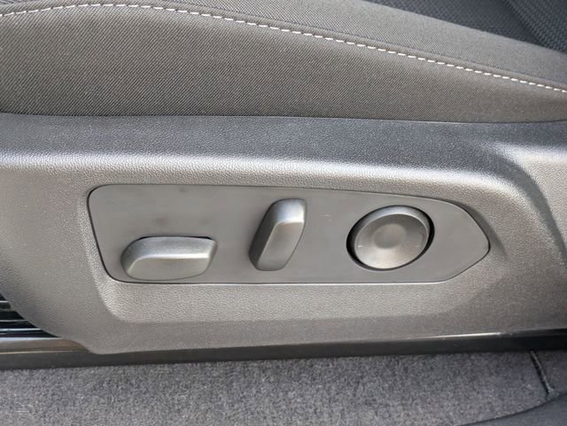 New 2026 GMC Canyon Elevation w/ Convenience Package image 26