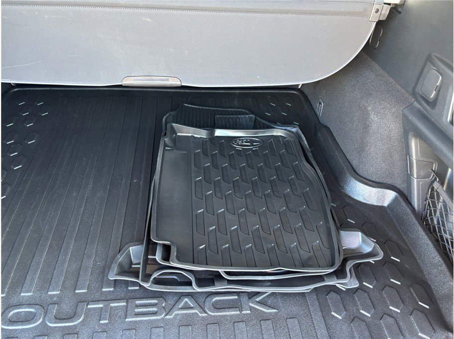 Used 2020 Subaru Outback Premium image 42