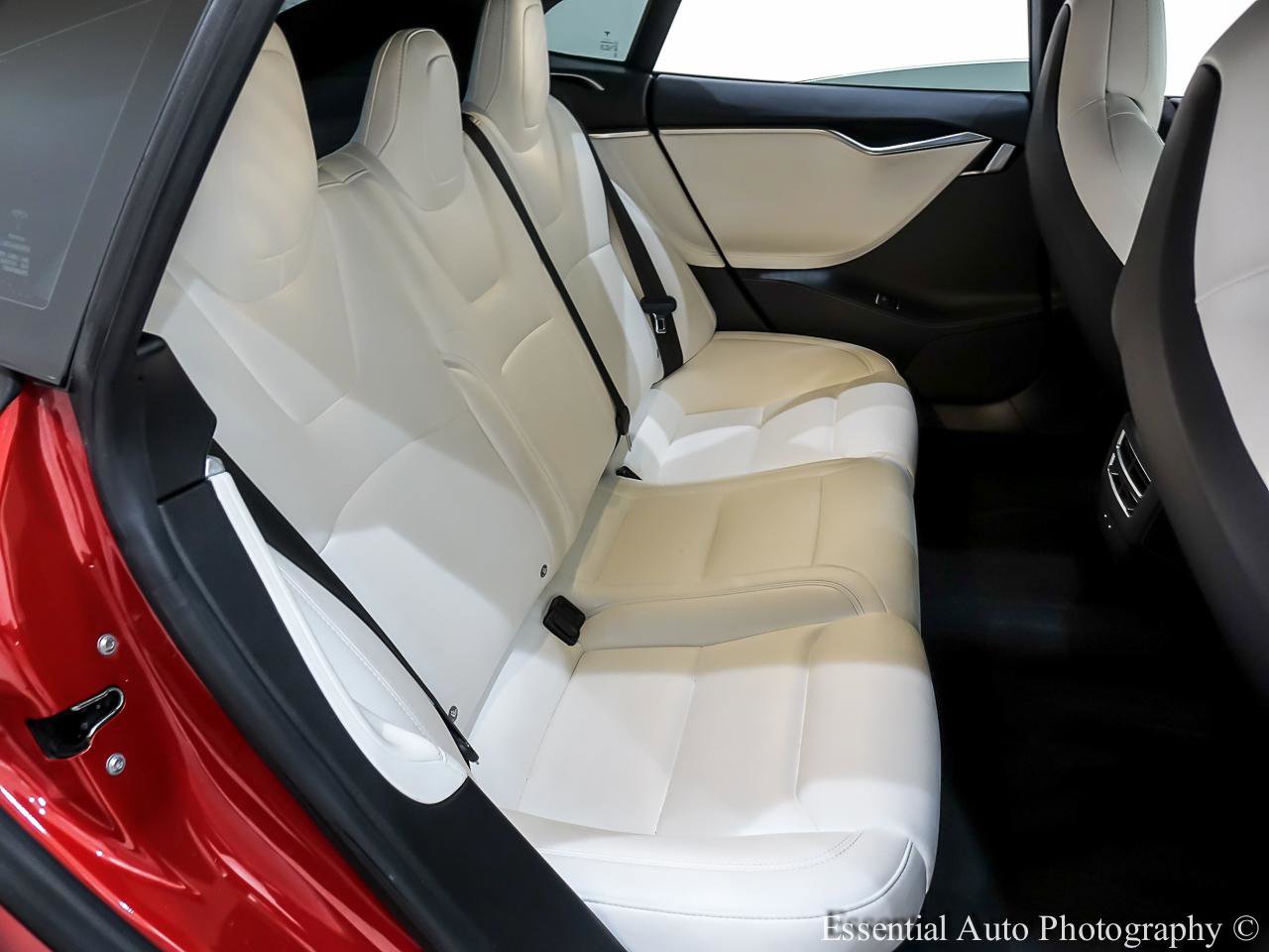 Used 2018 Tesla Model S 100D image 34