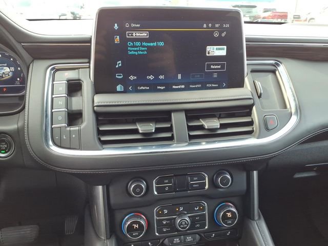 Used 2023 Chevrolet Suburban LT image 12