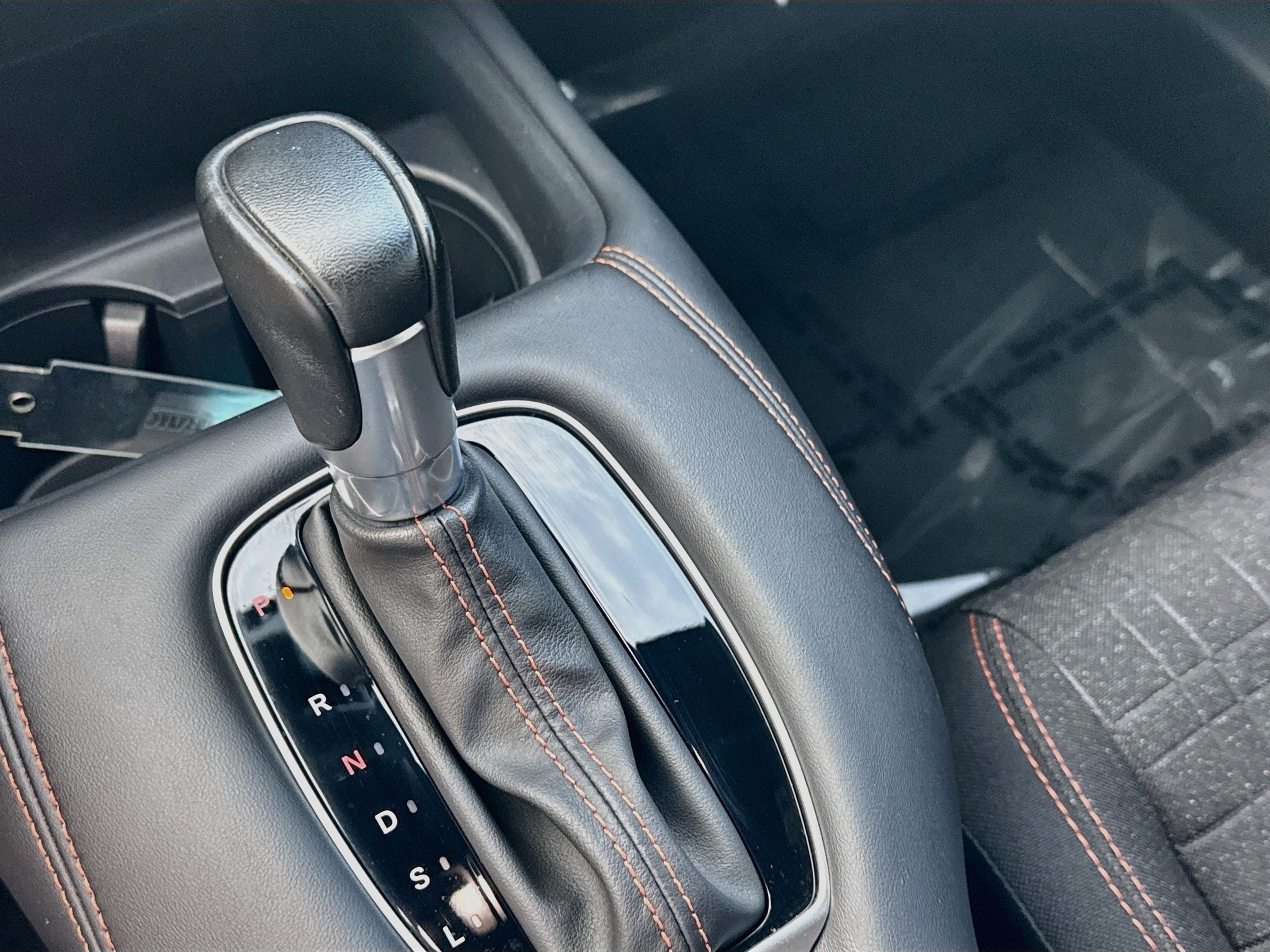 Certified 2025 Honda HR-V Sport image 15