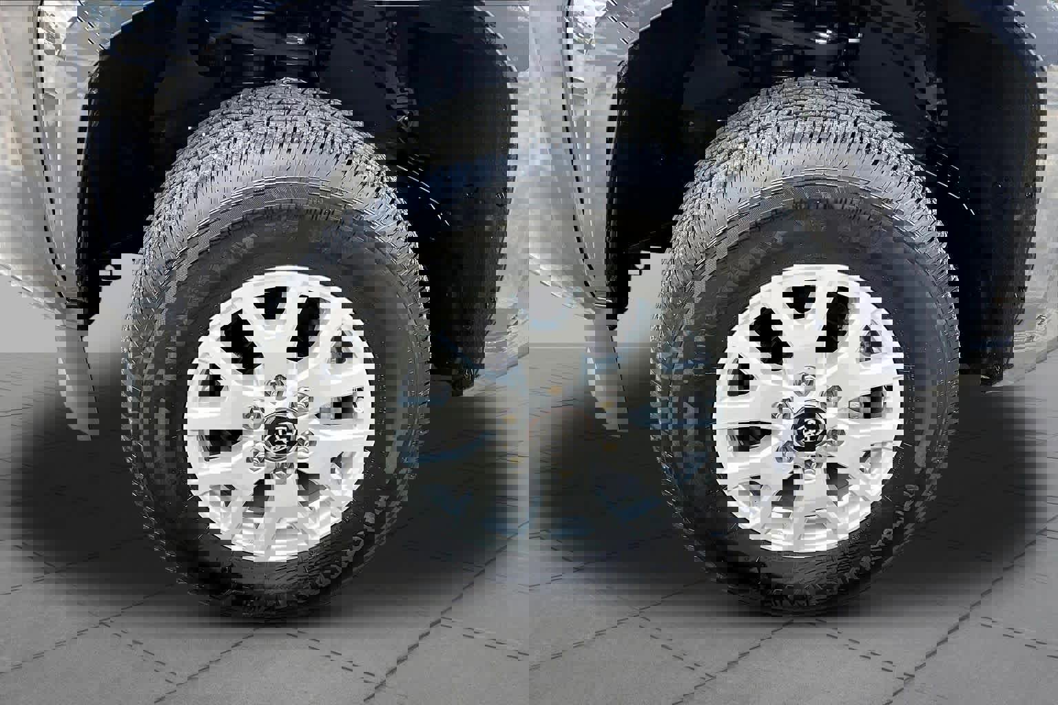 Certified 2025 Toyota Tacoma SR5 image 11