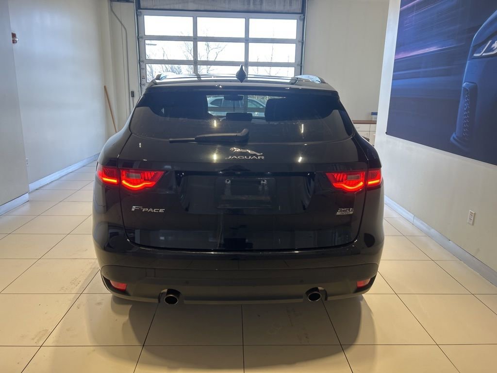Used 2020 Jaguar F-PACE Premium image 15