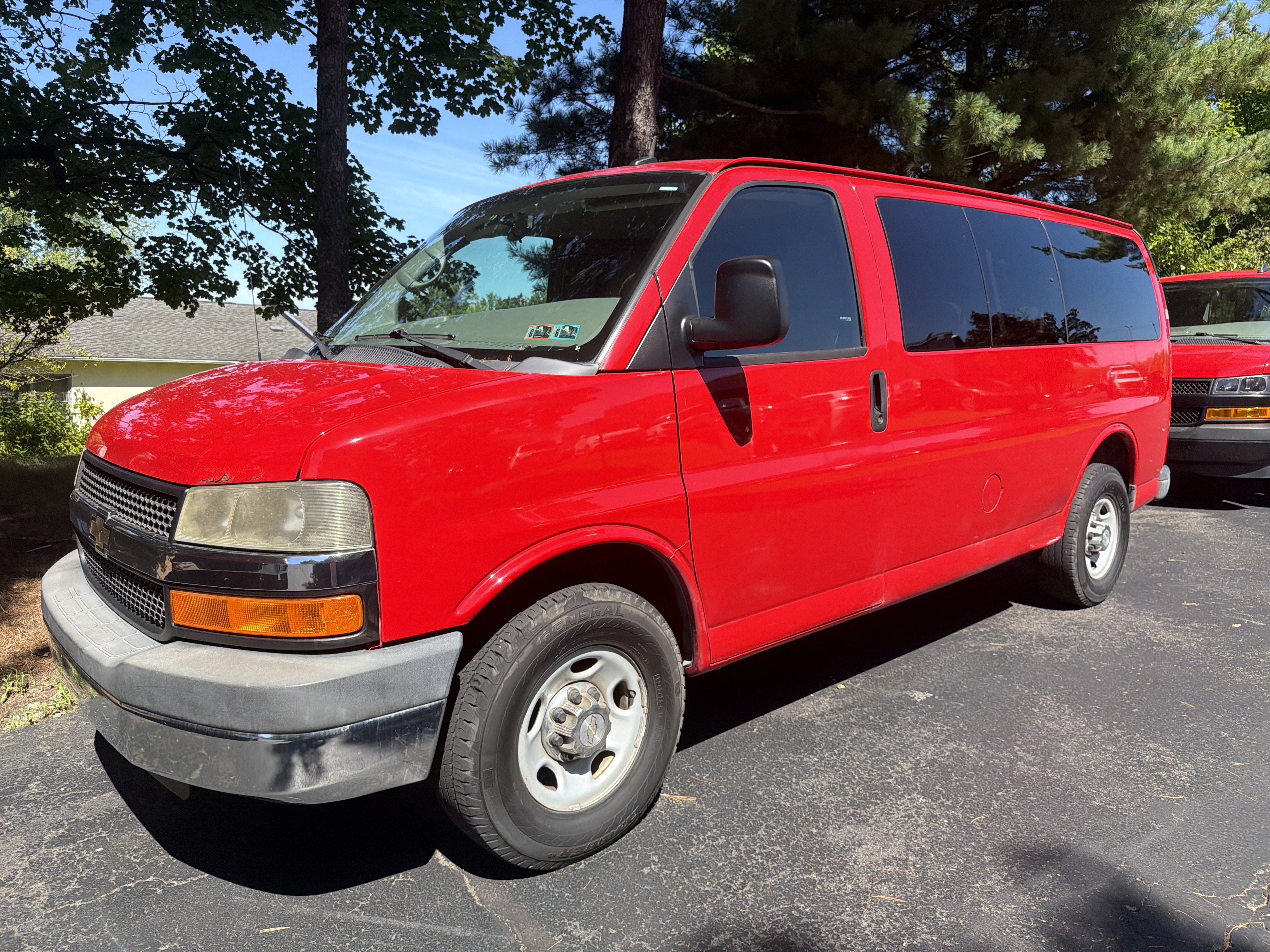 Used 2013 Chevrolet Express 2500 LT w/ LT Preferred Equipment Group RWD image 3
