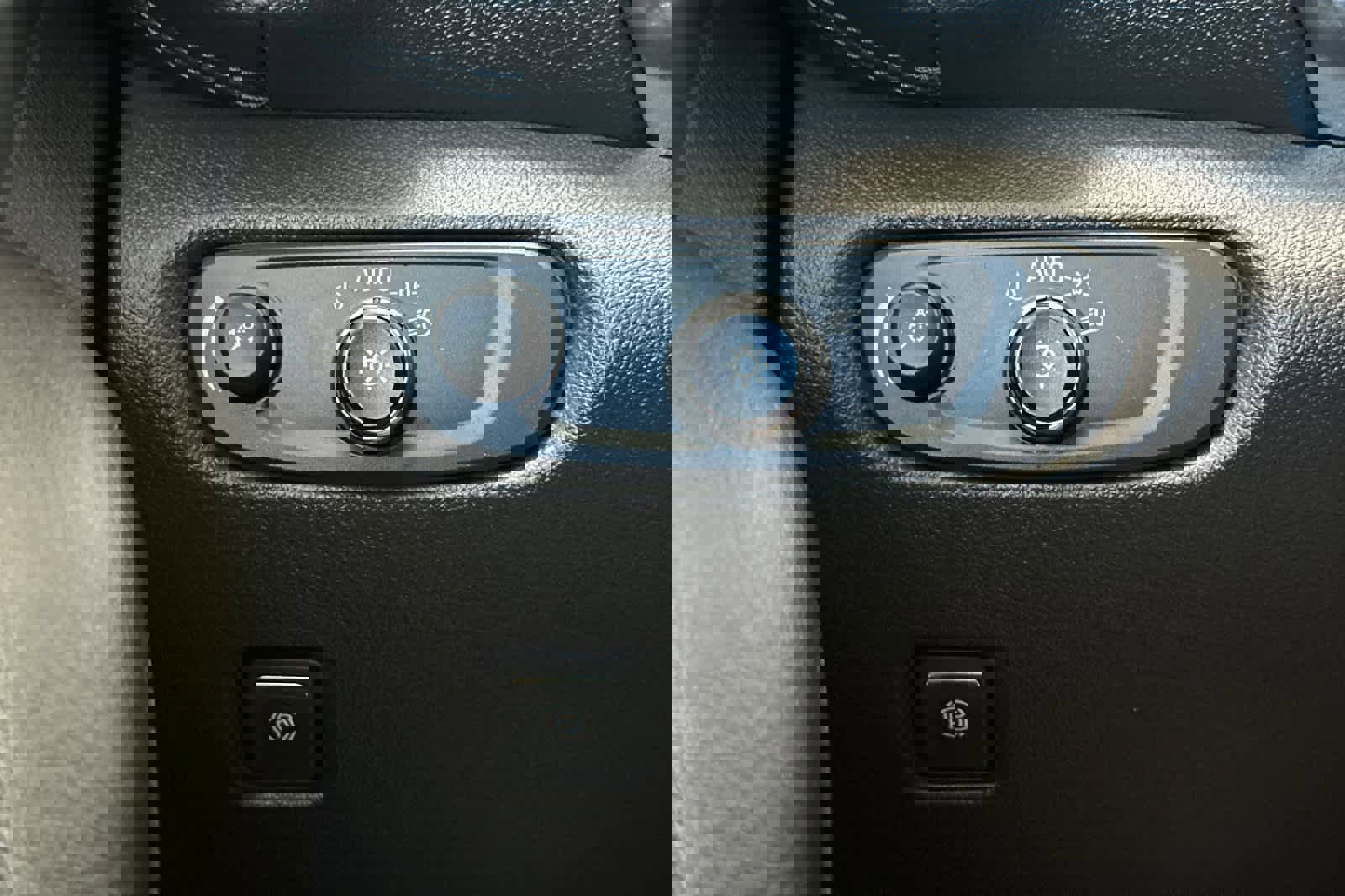 Used 2021 Chevrolet Blazer LT image 30