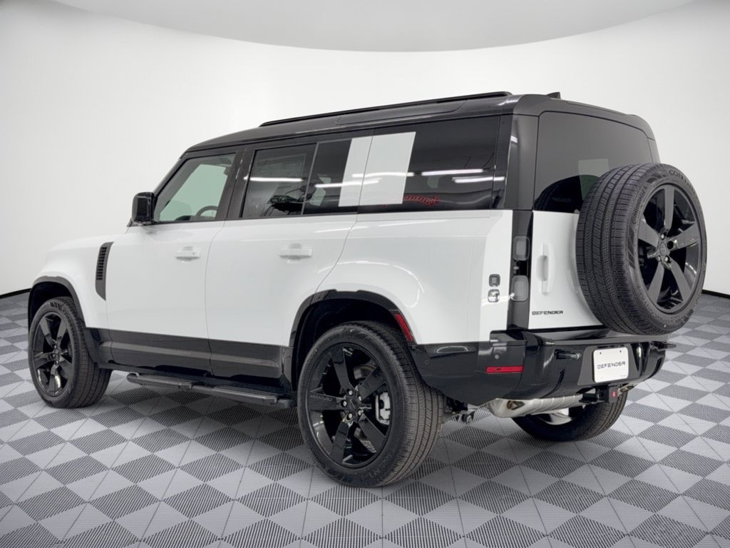New 2026 Land Rover Defender 110 X-Dynamic SE AWD/4WD image 3