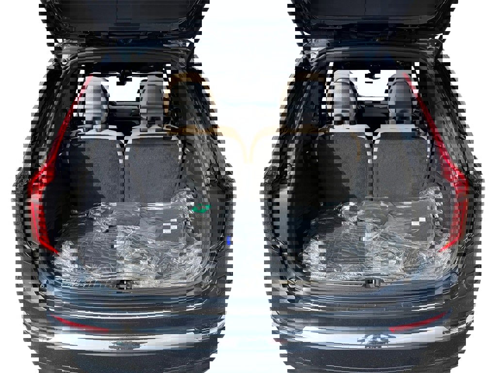 New 2026 Volvo XC90 B6 Plus w/ Protection Package Premier image 5