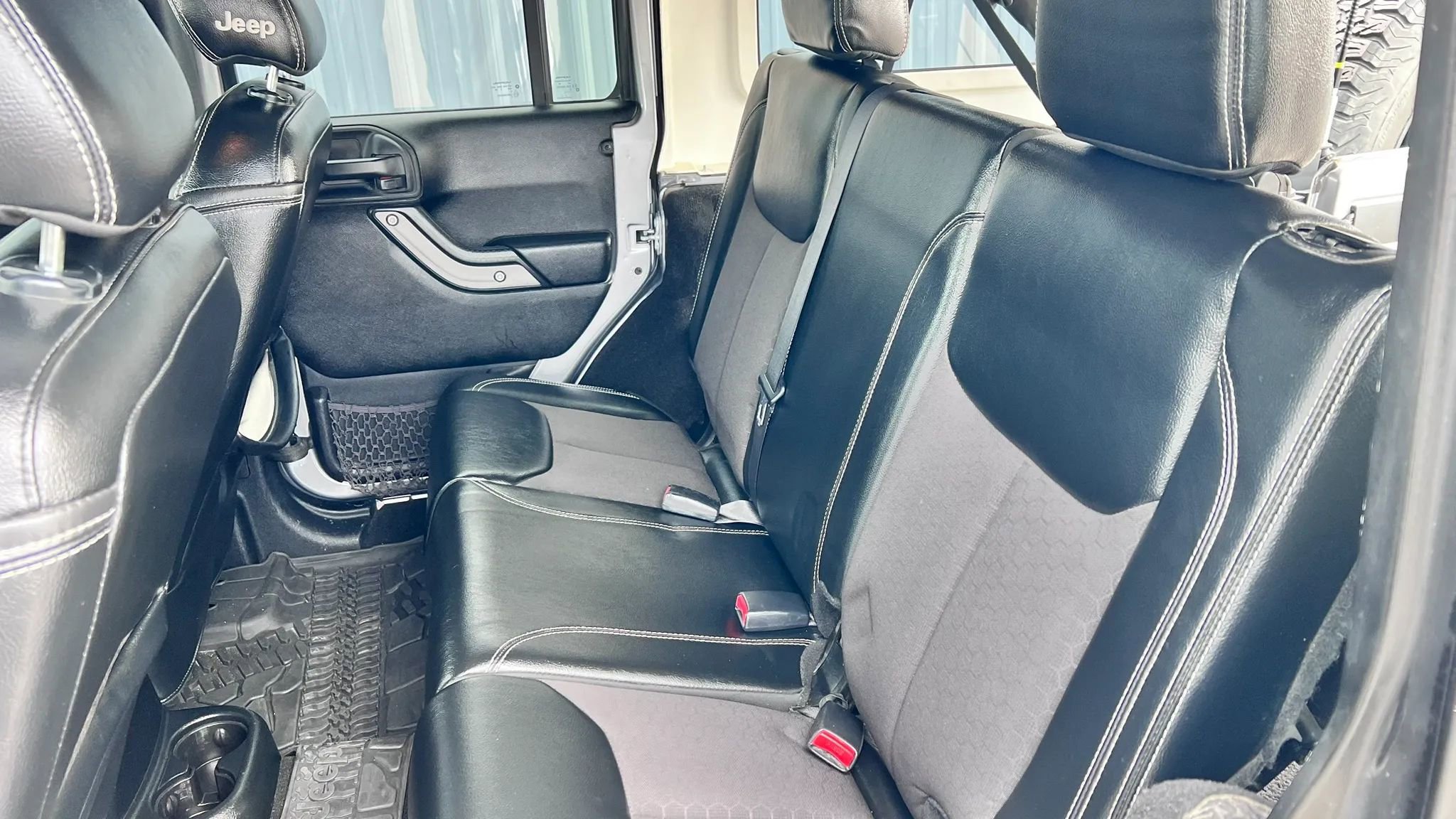Used 2017 Jeep Wrangler Unlimited Sport image 19