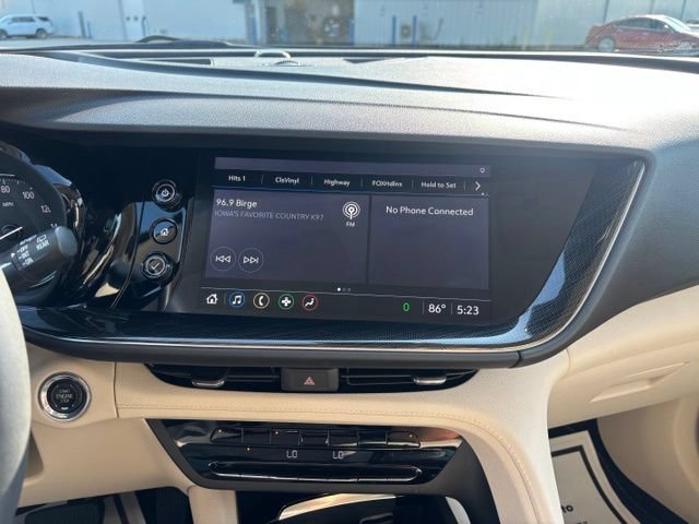 Used 2021 Buick Envision Essence FWD image 12