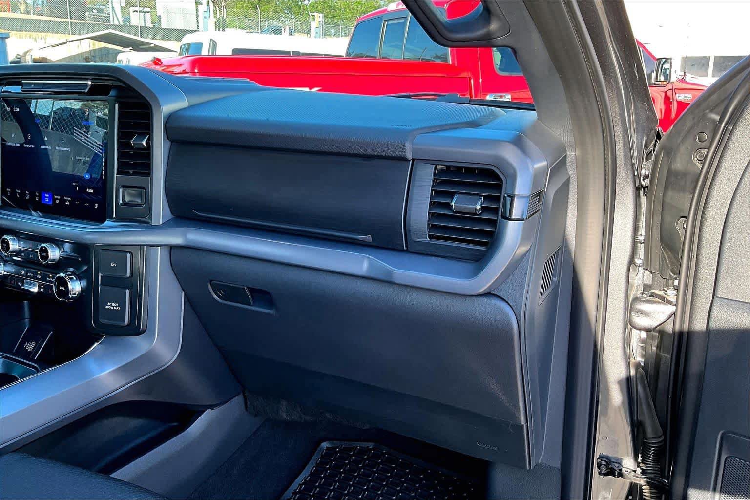 Used 2025 Ford F150 XLT w/ Equipment Group 302A MID image 19