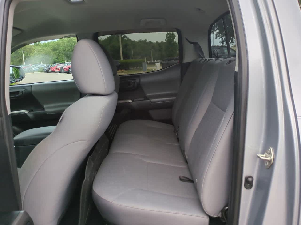 Used 2019 Toyota Tacoma SR5 RWD image 13