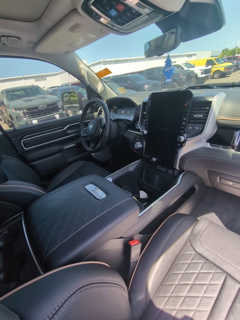 Used 2026 RAM 1500 Tungsten w/ Trailer Tow Group image 10