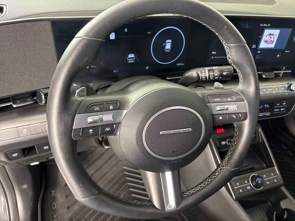 Used 2025 Hyundai Kona Limited image 24