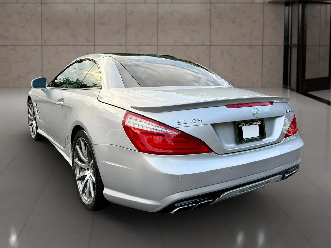 Used 2013 Mercedes-Benz SL 63 AMG w/ Premium Pkg image 12