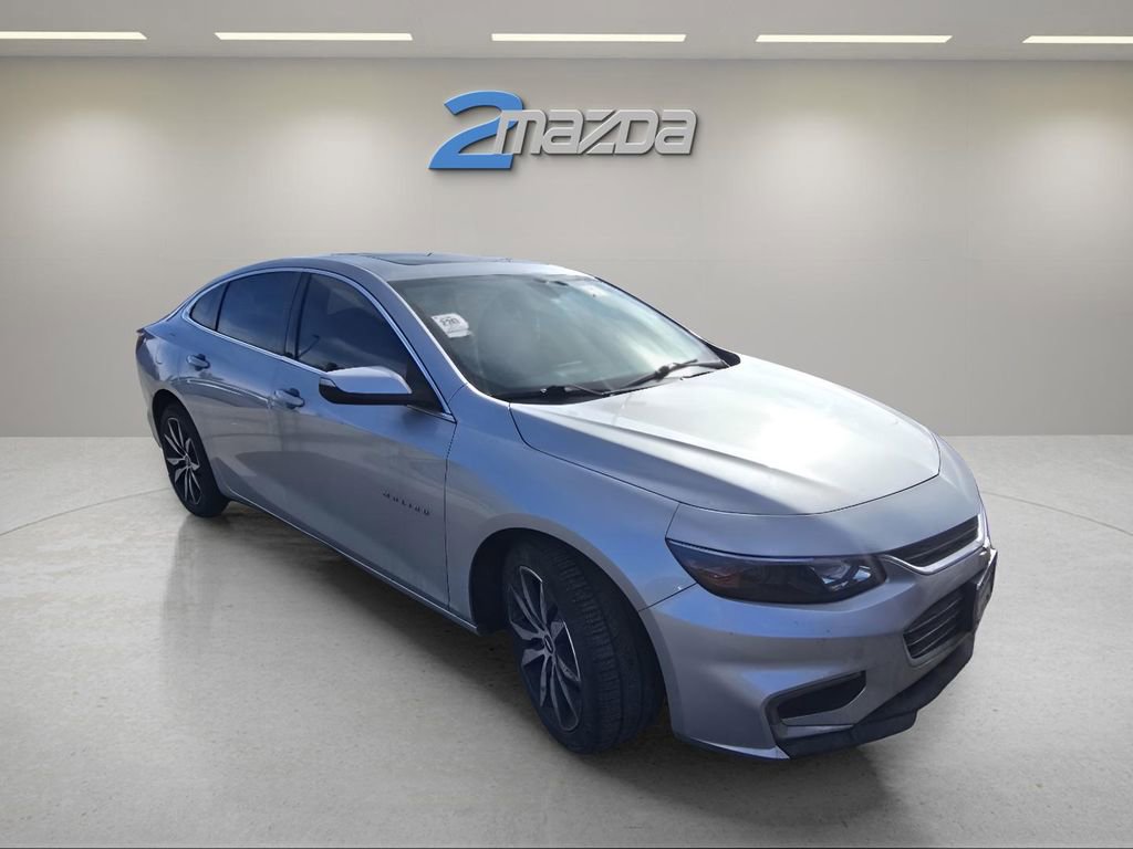 Used 2017 Chevrolet Malibu LT w/ Leather Package image 7